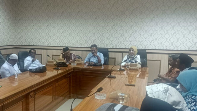 
					Pertemuan BPD Sidodadi dengan DPRD setempat pada pekan lalu (Ali Ya'lu).