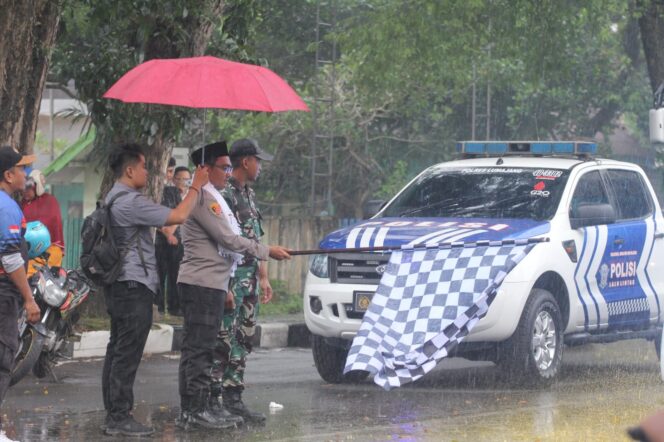 
					Hal itu disampaikan AKBP Boy Jeckson saat melepas keberangkatan rombongan asal Kota Pisang.
