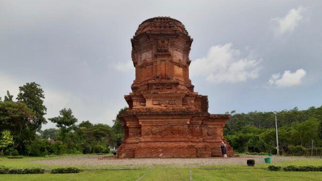 
					Candi Jabung, Bangunan Suci Peninggalan Majapahit