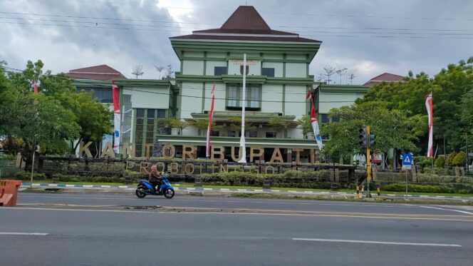 
					Kantor Bupati Probolinggo