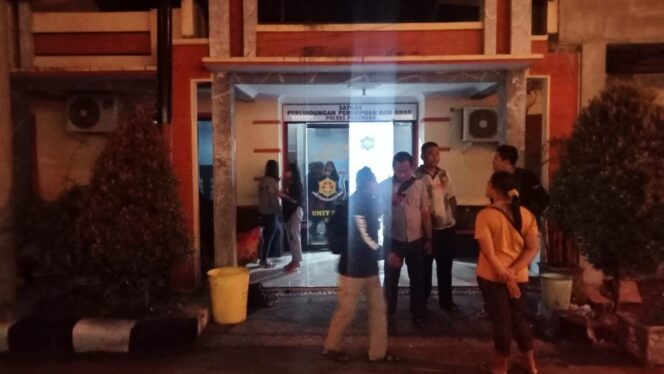
					HUMAN TRAFFICKING: Ruang Satreskrim Polres Pasuruan usai mengamankan para pelaku human trafficking. (foto: Moh. Rois)