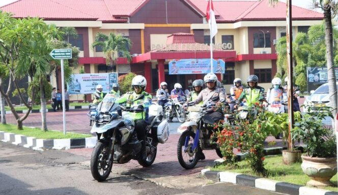 
					SIAGA: Pasukan keamanan berangkat dari Polres Probolinggo ke sejumlah titik rawan kejahatan. (foto: dok)