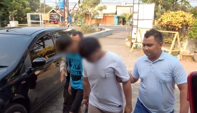 
					SPESIALIS: Kakak-beradik spesialis curanmor diringkus Polsek Purwosari. (foto: Moh. Rois)