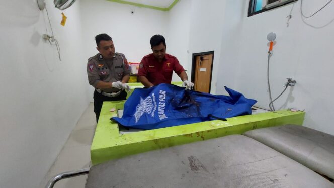 
					Korban dievakuasi ke kamar mayat RSUD dr. Moh. Saleh.
