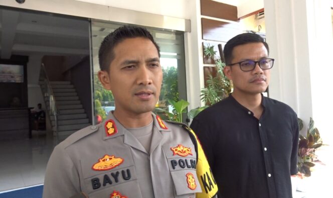 
					Kapolres Pasuruan, AKBP Bayu Pratama Gubunagi.