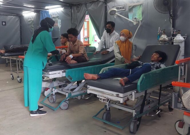 
					Pakai foto dok siswa yang dirawat di RSUD Moh. Saleh.