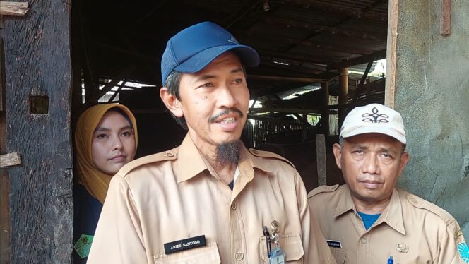 
					Kepala DPKPP, Aries Santoso