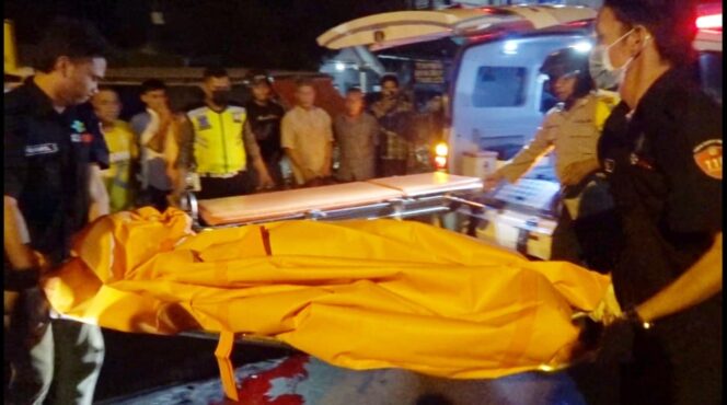 
					Adu Banteng dengan Bus, Pemotor Meregang Nyawa
