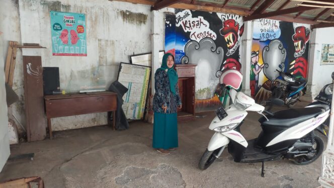 
					Terekam CCTV, Maling Gasak Motor Kepala SMPN 5