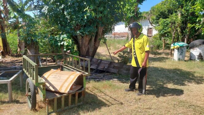
					Agus pemilik bentor menunjukkan lokasi bentornya sebelum di curi.