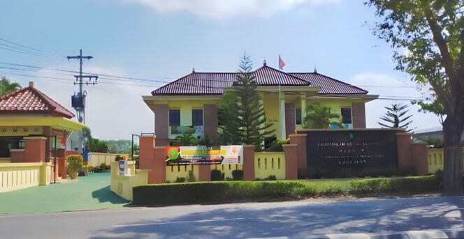 
					Kantor Pengadilan Agama (PA) Kabupaten Lumajang. (foto: Asmadi).