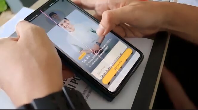 
					BERESIKO: Aplikasi yang digunakan Bacaleg di Pasuruan untuk kampanye. (foto: tangkapan layar video)