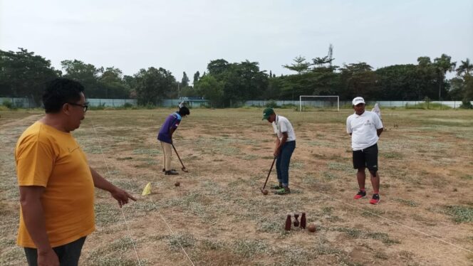 
					Masih Tak Layak, DPRD Nilai Perawatan Stadion Gelora Merdeka Kraksaan Sia-sia