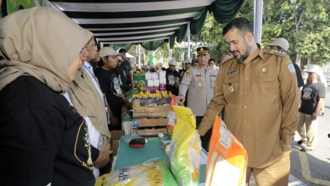 
					Walikota dan Forkopimda meninjau stand di GPM (Istimewa).