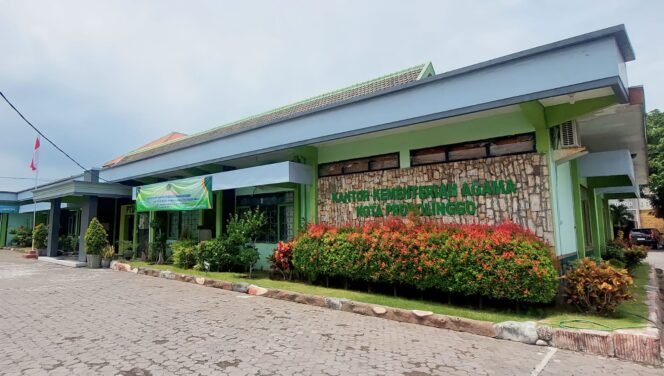 
					Kantor Kementerian Agama (Kankemenag) Kota Probolinggo. (foto: Hafiz Rozani).