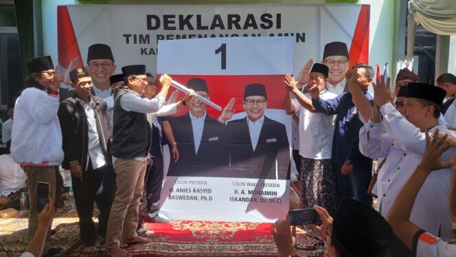 
					DEKLARASI: Deklarasi sekaligus simulasi pencoblosan AMIN di Kabupaten Probolinggo. (foto: Hafiz Rozani).