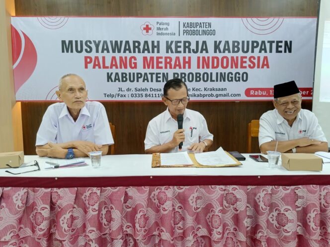 
					GANTI NAKHODA: PMI Kabupaten Probolinggo kini dinakhodai Pj. Sekda Kabupaten Probolinggo. (foto: Ali Yak'lu).
