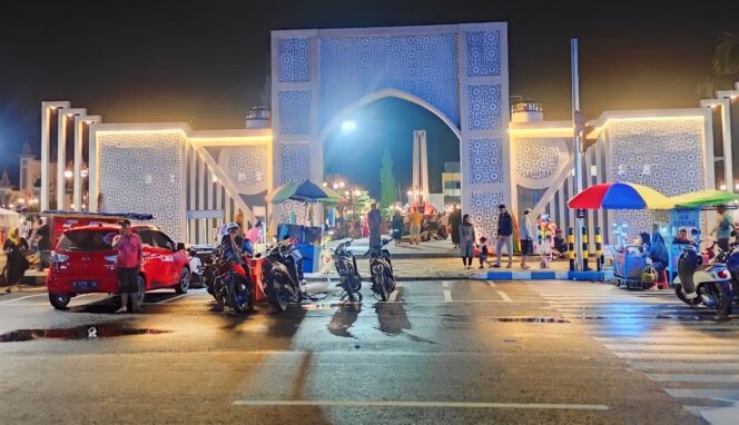 
					DIPREDIKSI RAMAI: Alun-alun Kota Pasuruan diprediksi bakal menjadi salah satu pusat keramaian saat malam pergantian tahun. (foto: dok).