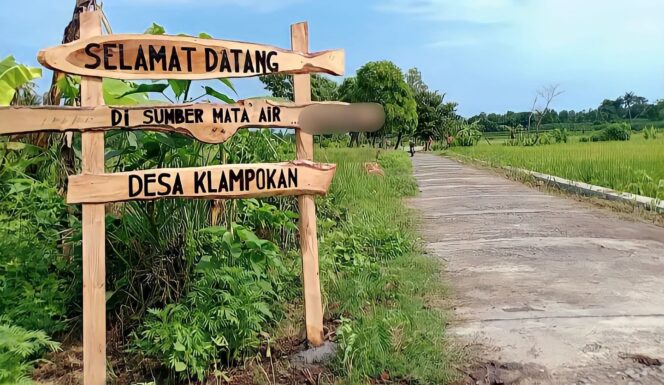 
					Salah satu ucapan selamat datang di Desa Klampokan, Kecamatan Besuk, Kab. Probolinggo. (foto: istimewa).