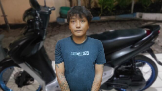 
					DITANGKAP: RB terduga pencuri motor di Alfamart Ketapang diringkus polisi. (Foto: Istimewa)