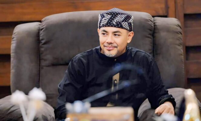 
					Gus dr. Muhammad Haris Damanhuri Romly atau Gus Haris. (foto: FB Harris Mohd).
