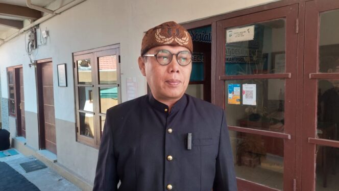 
					Kepala Dispopar Kabupaten Probolinggo, Heri Mulyadi.
