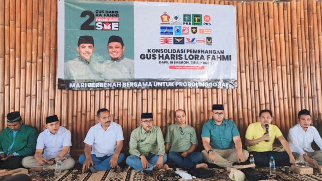 
					Suasana konsolidasi koalisi parpol pengusung Gus Haris - Ra Fahmi di kediaman Habib Mahdi. (Foto : Ali Ya'lu)