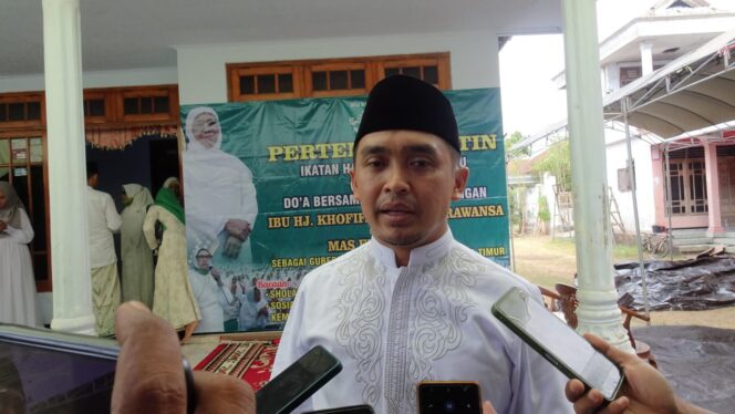 
					Adi Wibowo saat diwawancarai terkait target kemenangan dalam Pilkada Pasuruan 2024. (Foto : Moh Rois)