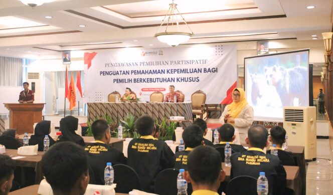 
					Bawaslu Kabupaten Pasuruan memberikan edukasi pemilu untuk kalangan disabilitas. 