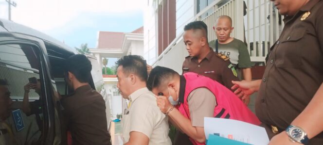 
					Ketua PKBM Salafiyah, Bayu Putra Subandi jadi tersangka.
