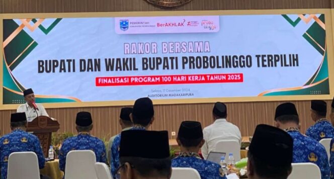 
					KERJA CEPAT: Gus Haris saat menyampaikan program prioritas 100 hari kerja dalam rakor bersama Pj. Bupati Probolinggo serta para pejabat OPD. (foto: istimewa)