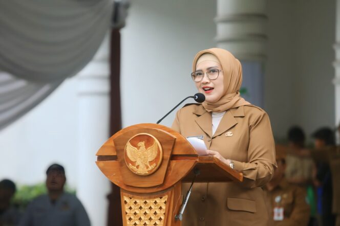 
					Pj Bupati Lumajang Indah Wahyuni.
