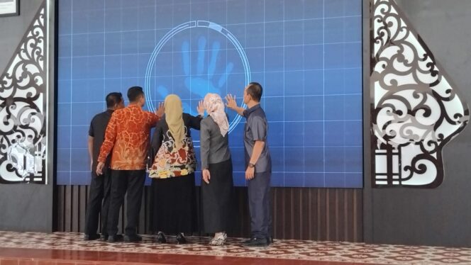 
					Launcing AI sebagai pelayanan publik