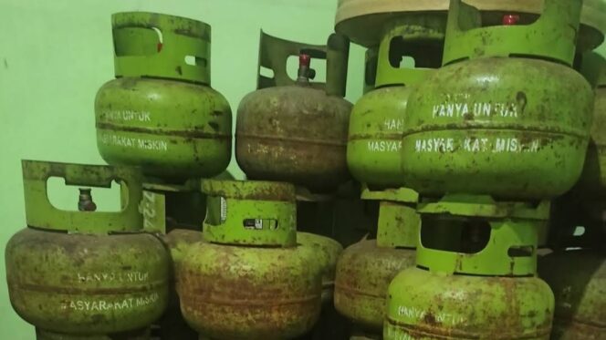 
					AMAN: Stok LPG 3 kg di pangkalan di Kabupaten Jember. (foto: Istimewa) 
