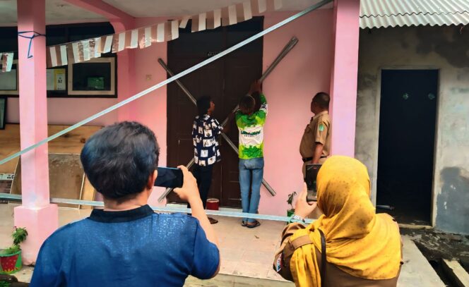 
					Pada hari Senin (14/4/25), SMP Satap Ranuyoso yang terletak di Alun-Alun Ranuyoso, Kabupaten Lumajang mengalami penutupan sepihak, sehingga proses belajar mengajar terganggu (Dindik Lumajang).