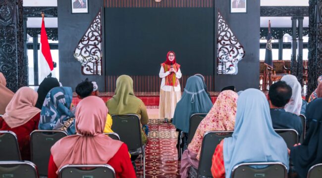 Bupati Lumajang masih menunggu proses hukum yang tengah berjalan untuk oknum tersebut (Foto: Asmadi).