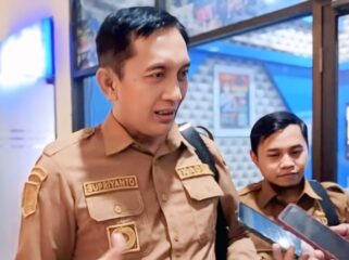Ketua Persatuan Aparatur Pemerintah Desa Seluruh Indonesia (Papdesi) Kabupaten Probolinggo, Supriyanto. (foto: Ali Ya'lu).