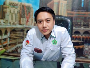 Pelaksana Seksi Penyelengaraan Haji dan Umroh Kankemenag Kabupaten Probolinggo, Ervin Syarif Arifin. (foto: Hafiz Rozani).
