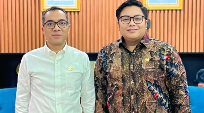 Dalam diskusi dengan Menteri Pendidikan Tinggi RI, Prof. Brian Yuliarto, Kawendra menyoroti pentingnya kerja sama antara dunia pendidikan dan industri (Foto: Istimewa).