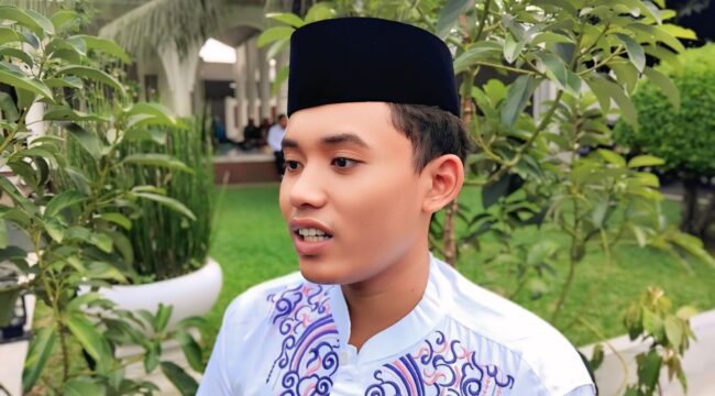 Verdi Pratama (18) jemaah haji termuda asal Desa Tempeh Lor, Kecamatan Tempeh, Kabupaten Lumajang. (Foto: Asmadi).