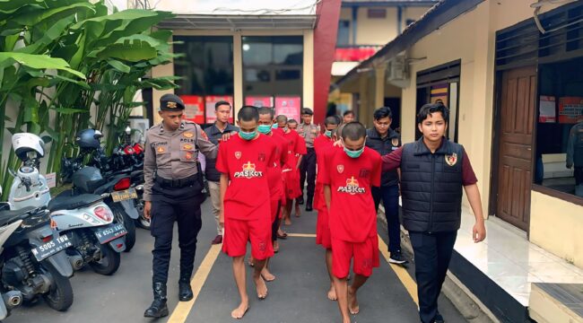 Polres Pasuruan Kota mengamankan 16 tersangka dalam Operasi Pekat. 