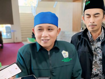 Ketua Forum Komunikasi Diniyah Takmiliyah (FKDT) Kabupaten Probopinggo, Ahmad Zubaidi. (foto: Ali Ya'lu).
