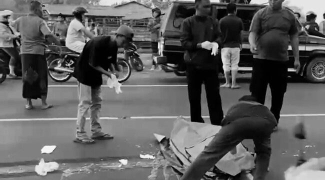 Tangkapan layar video pasca kecelakaan maut yang menewaskan pemotor di jalur Pantura Rejoso, Kabupaten Pasuruan, Minggu (4/5/25) sore.