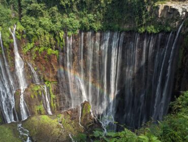 Tumpak Sewu, salah satu objek wisata di Kabupaten Lumajang  (Foto: Asmadi).