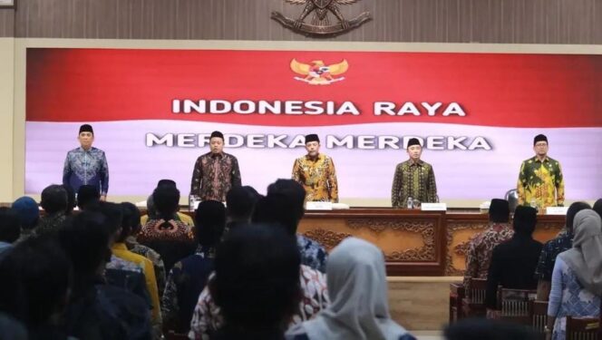 
					DEKLARASI: Sosialisasi dan Deklarasi percepatan pembentukan Koperasi Merah Putih oleh Forkompinda Kabupaten Probolinggo. (foto: Kominfo Kab. Probolinggo).