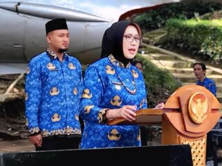 Bupati Lumajang, Indah Amperawati saat memberikan sambutan soal pemandian Selokambang (Asmadi).