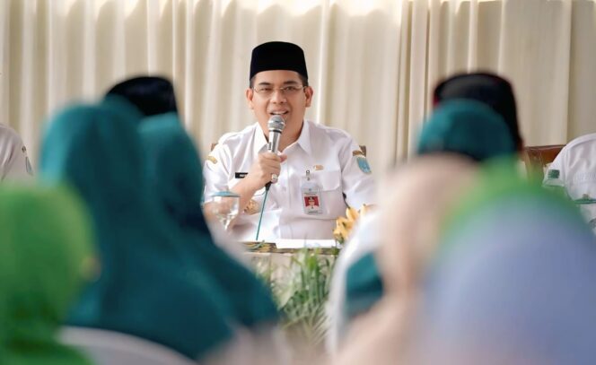 
					Wali Kota Probolinggo, dr. Aminuddin. (foto: Humas dan Protokol Kota Probolinggo).