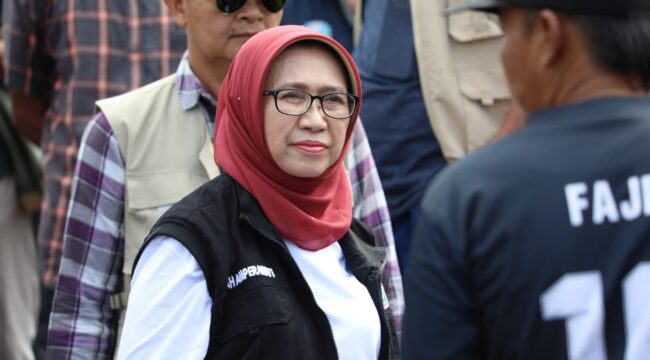 Bupati Lumajang, Indah Amperawati.