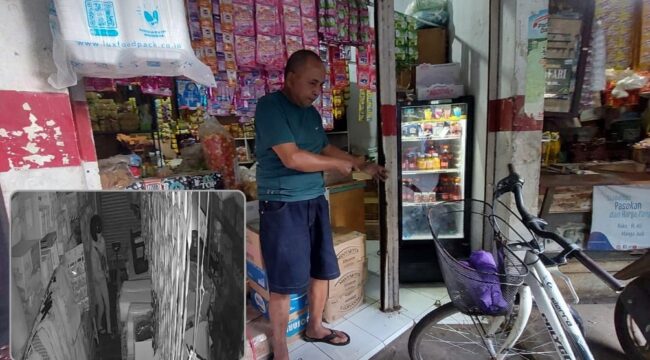 KEMALINGAN: Pemilik toko, Surojo, menunjukkan rolling door yang dicongkel maling di area Pasar Wonoasih, Kota Probolinggo. Insert: Rekaman CCTV pencurian. (foto: Hafiz Rozani).