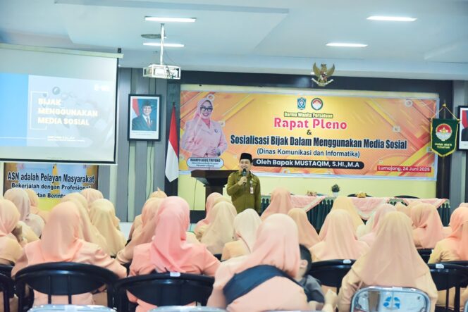 
					Istimewa.